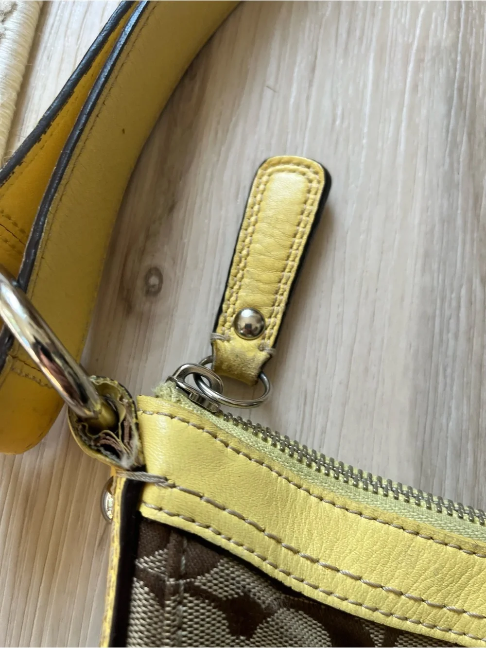 Y2K yellow coach bag